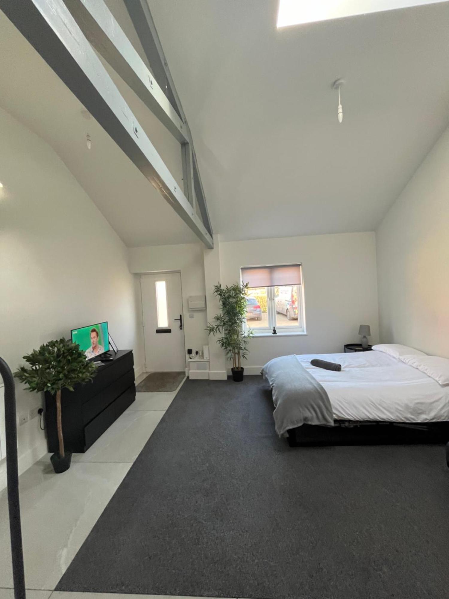 Entire Property In Downham Market, Serviced Accomodation Apartment Luaran gambar