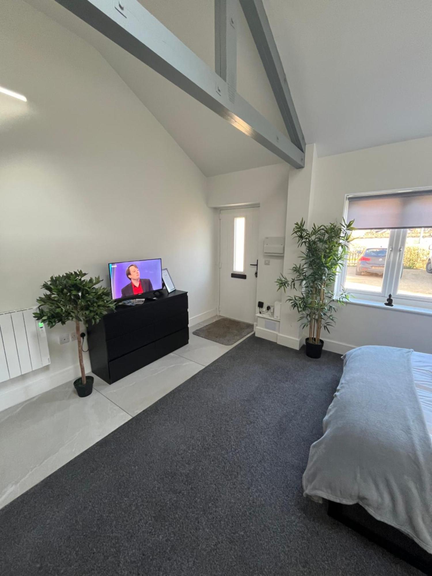 Entire Property In Downham Market, Serviced Accomodation Apartment Luaran gambar